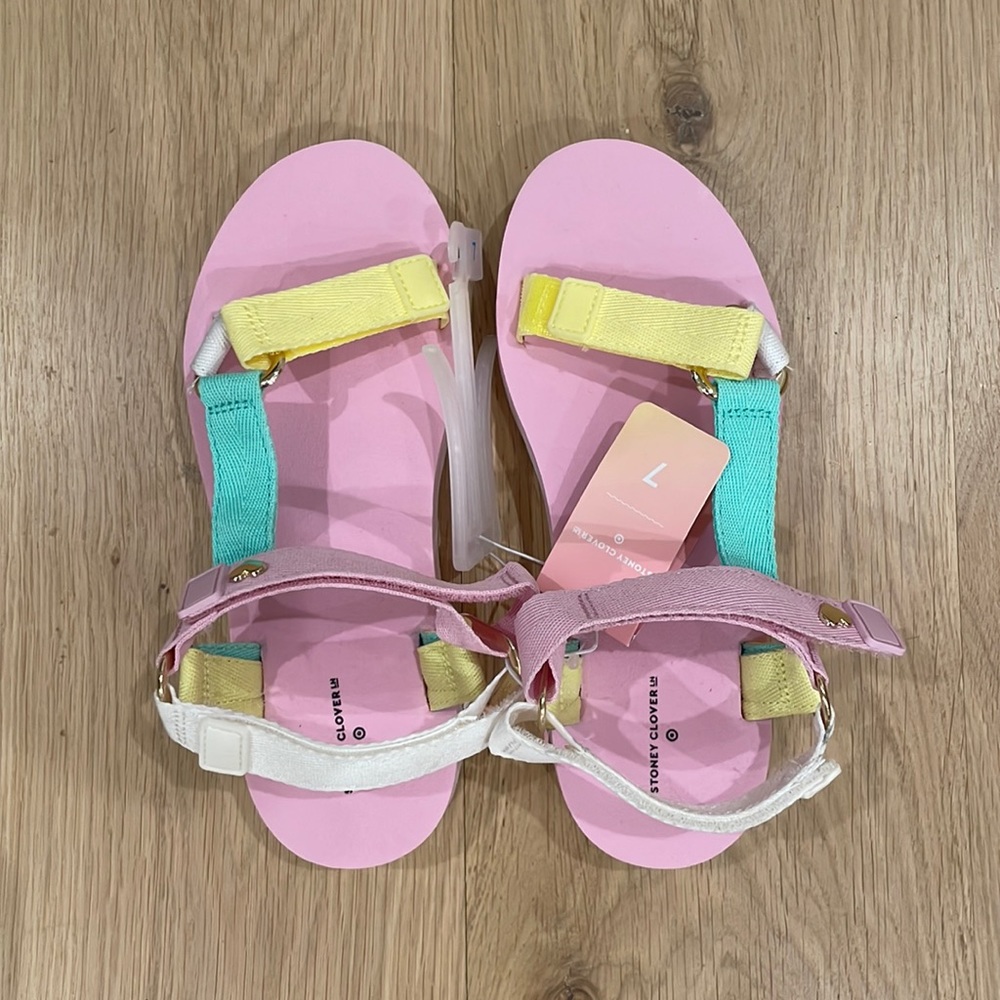New size 7 Stoney Clover Lane x Target heart sandals